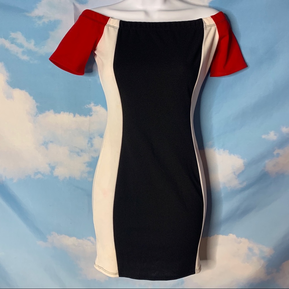 Mocking Jay- Red/Black/White Short Sleeve Dress S